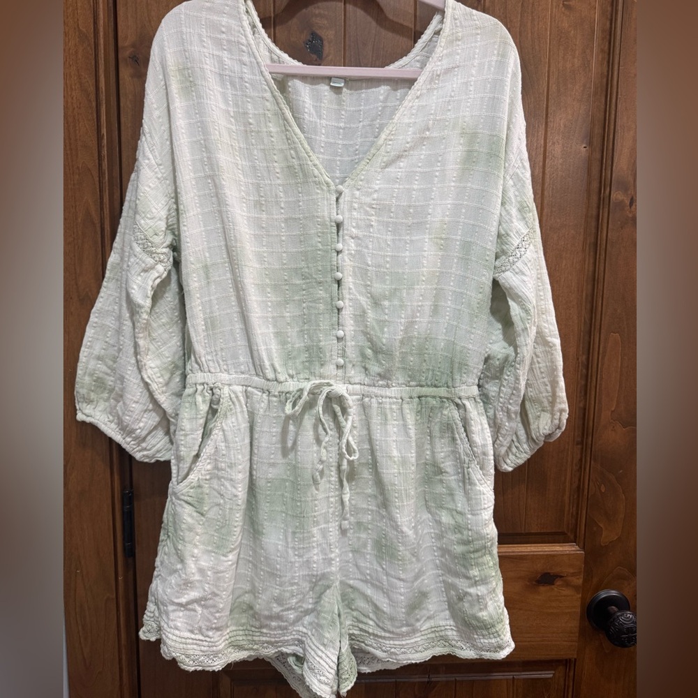 Aerie green romper with long sleeve